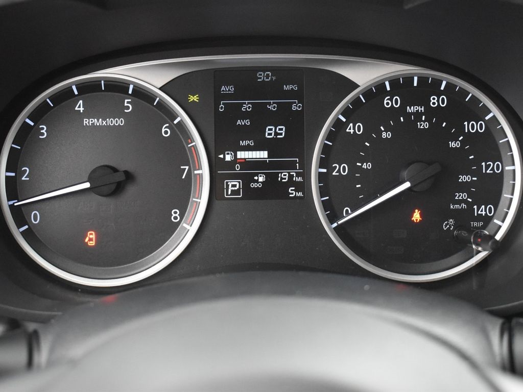 2025 Nissan Versa 1.6 S photo 27