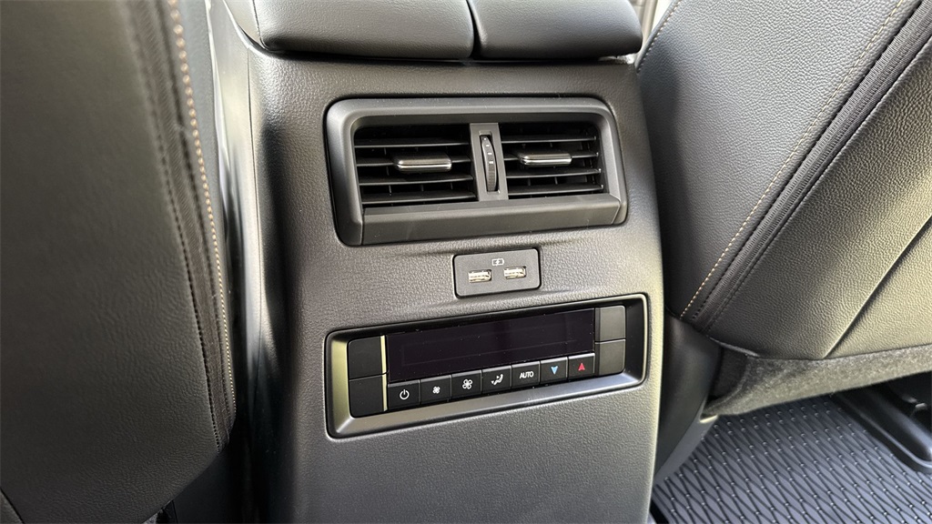 2025 Mazda CX-90 3.3 Turbo Select photo 36