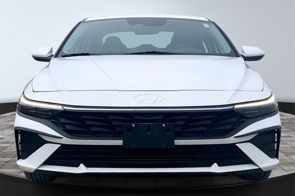 Used 2024 Hyundai Elantra SEL with VIN KMHLM4DG4RU684987 for sale in Kansas City