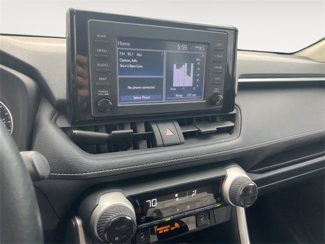 2019 Toyota RAV4 XLE photo 13