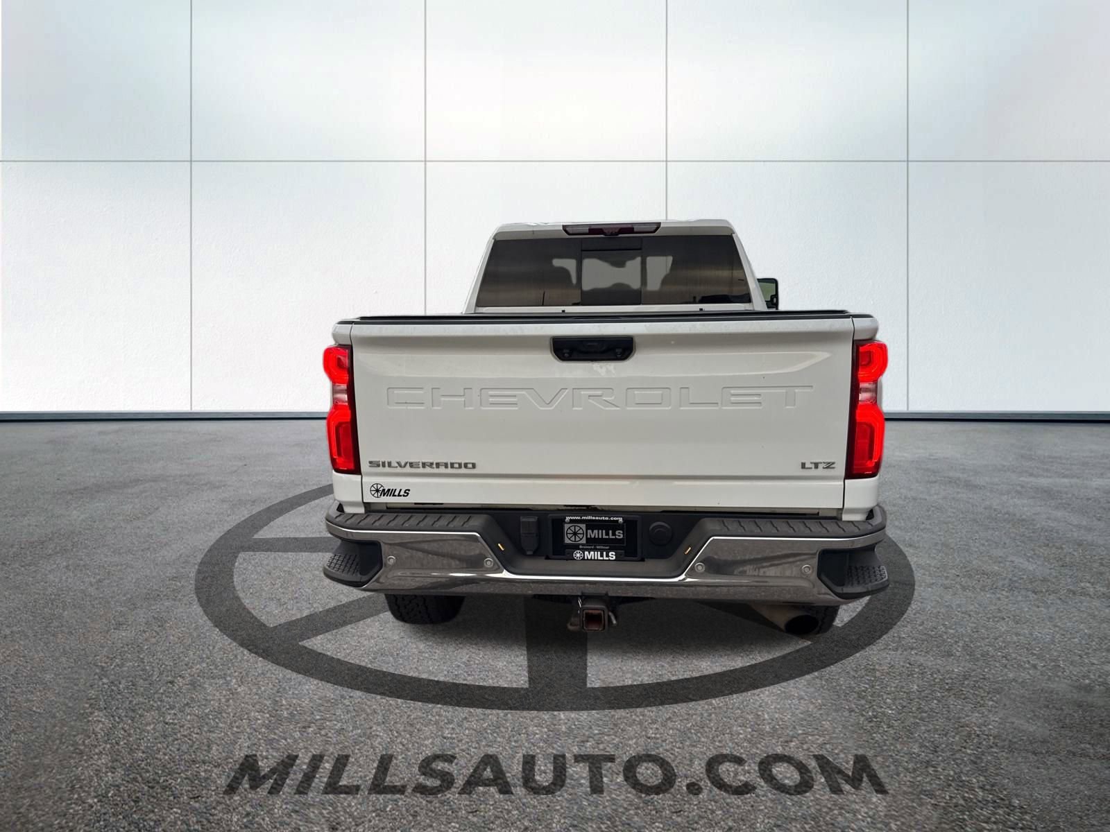 2021 Chevrolet Silverado 3500HD LTZ photo 4