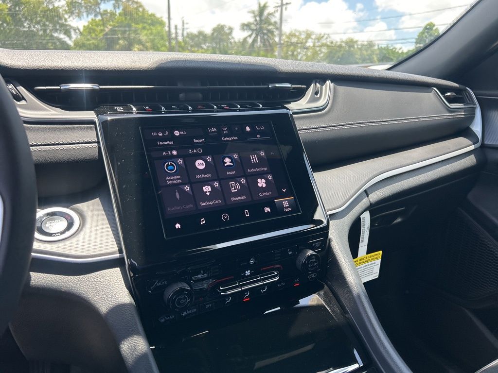 2025 Jeep Grand Cherokee Altitude X photo 11