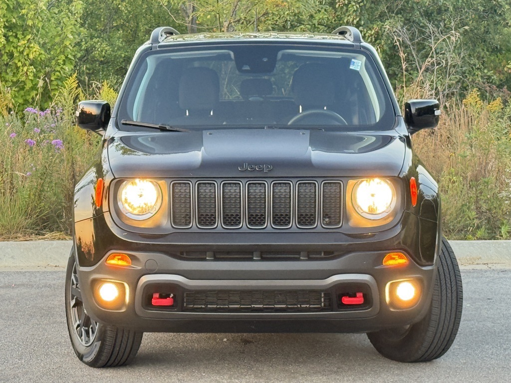 2023 Jeep Renegade Trailhawk photo 2