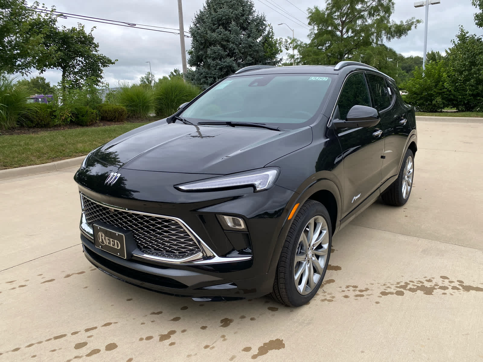 2026 Buick Encore GX Avenir photo 2