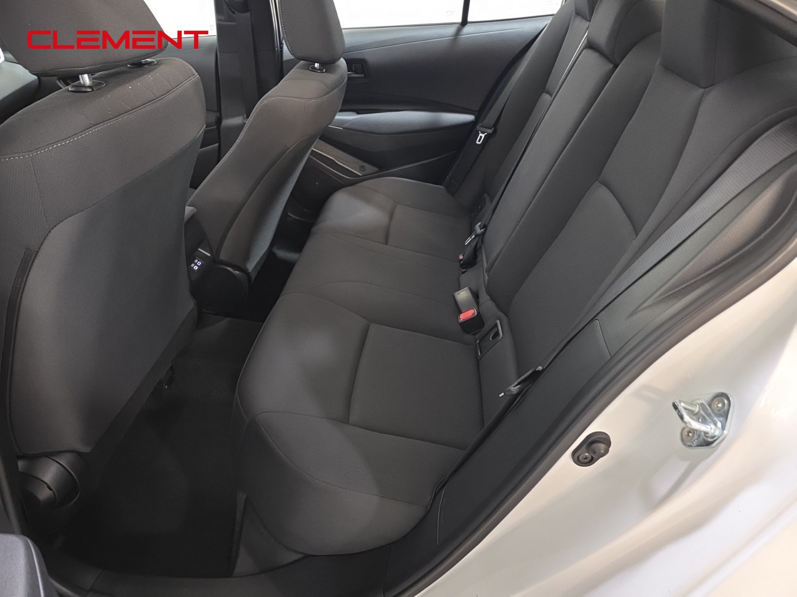 2024 Toyota Corolla LE photo 23