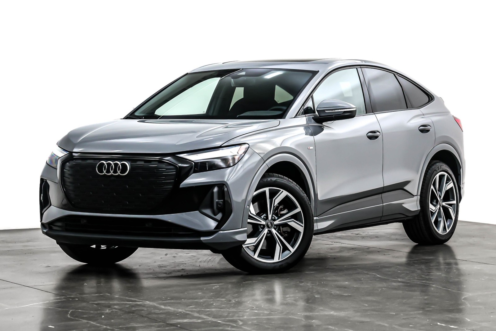 2023 Audi Q4 Sportback e-tron Premium Plus's photo