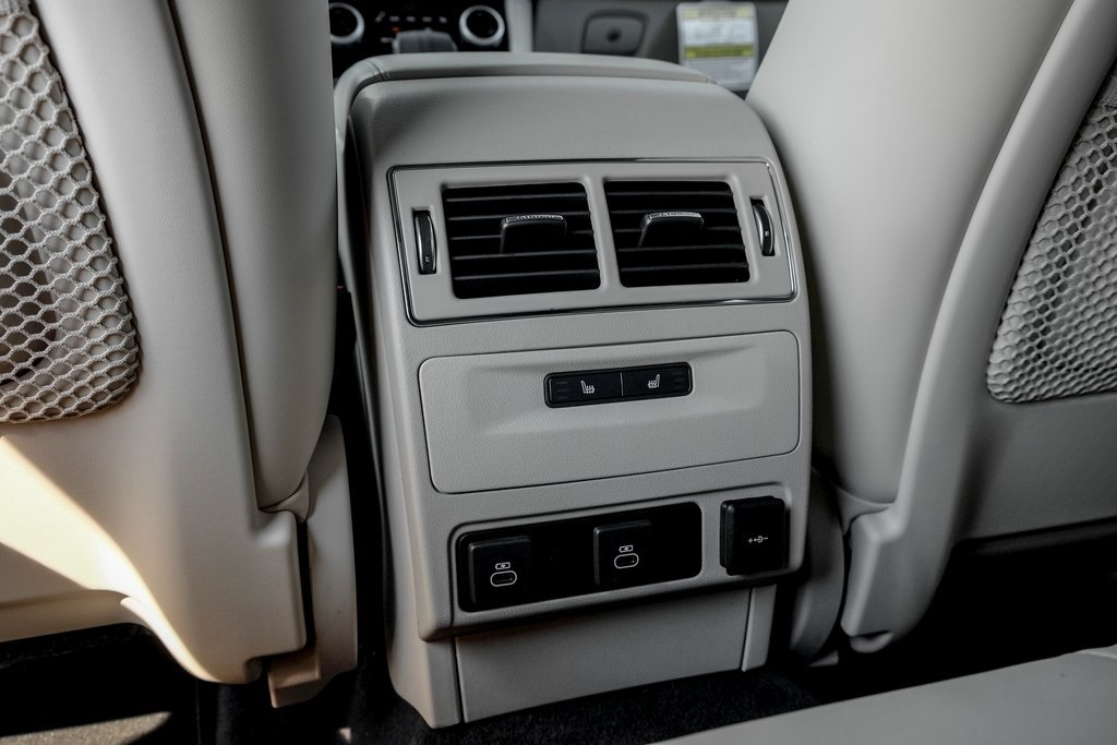 2026 Jaguar F-PACE P250 R-Dynamic S photo 16