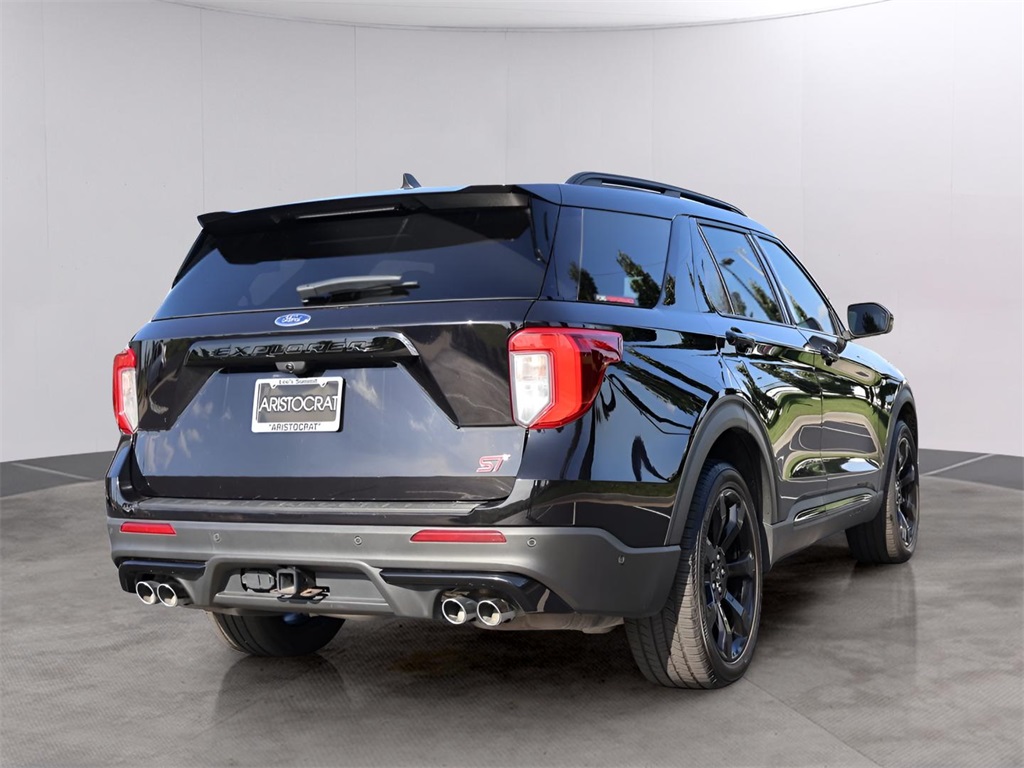 2021 Ford Explorer ST photo 4