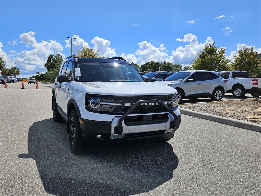 2025 Ford Bronco Sport Outer Banks photo 2