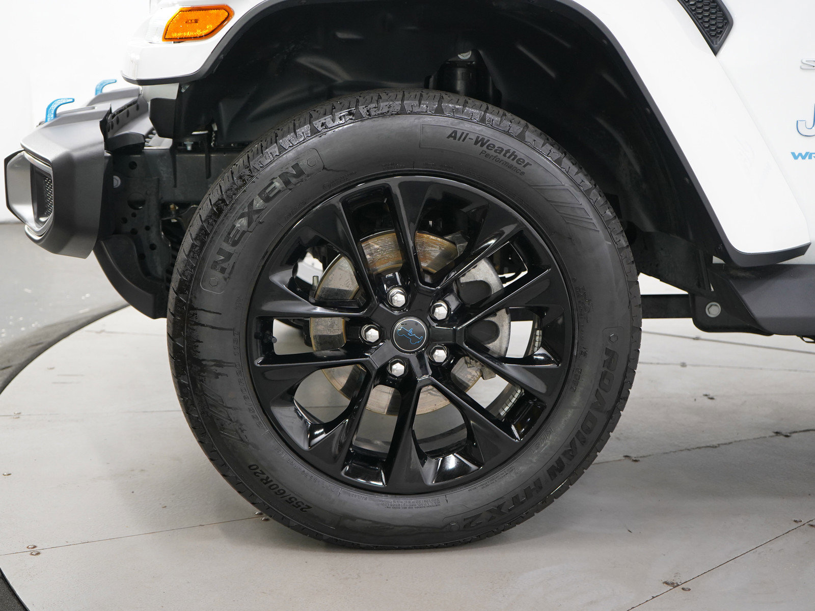 2024 Jeep Wrangler Sahara 4xe photo 28