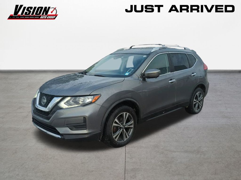 2019 Nissan Rogue SV's photo
