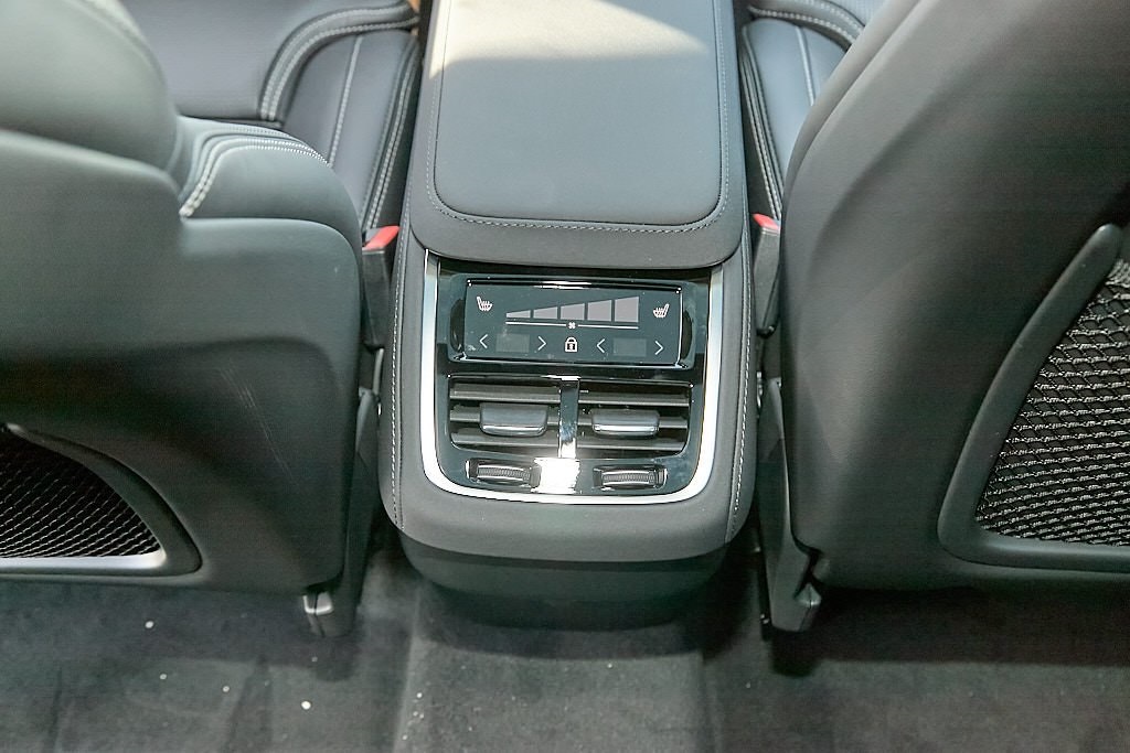 2026 VOLVO XC90 - Image 23