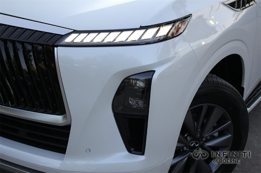 2026 Infiniti QX80 Pure photo 2