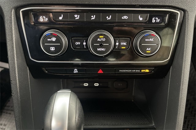 2023 Volkswagen Atlas Cross Sport SE Technology photo 38