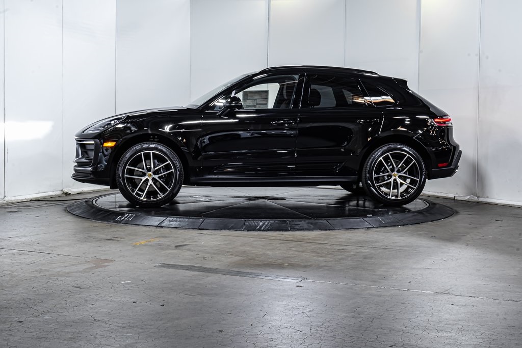 2025 Porsche Macan T photo 2