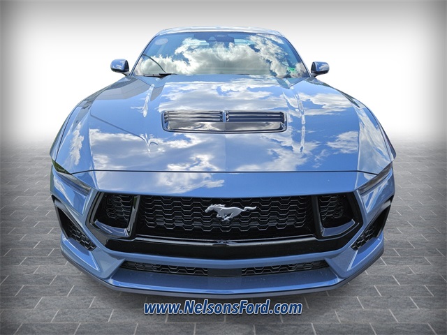 2025 Ford Mustang GT Premium photo 2