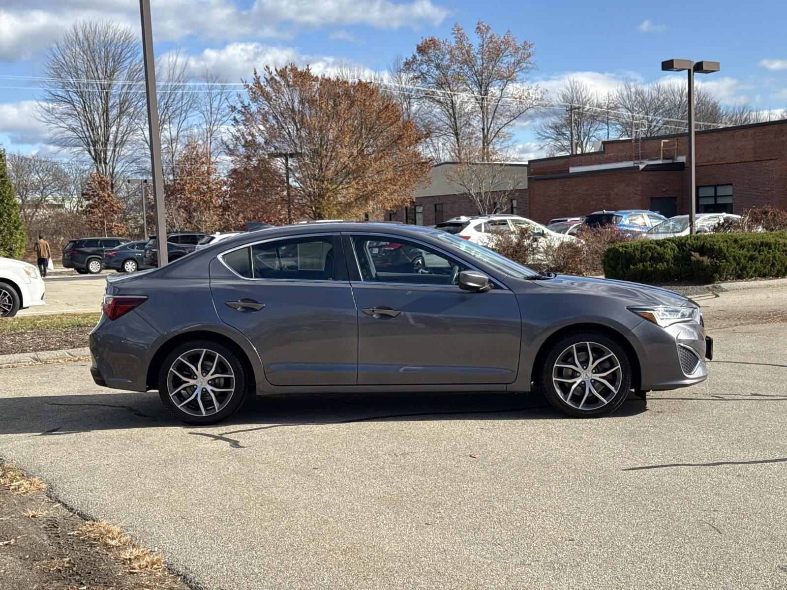 2020 Acura ILX Premium photo 4
