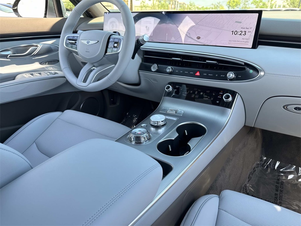2026 Genesis GV70 2.5T Advanced photo 8