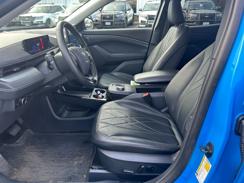 2023 Ford Mustang Mach-E Select photo 4