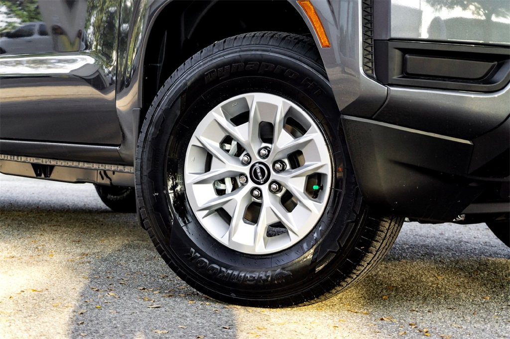 2026 Nissan Frontier S photo 2