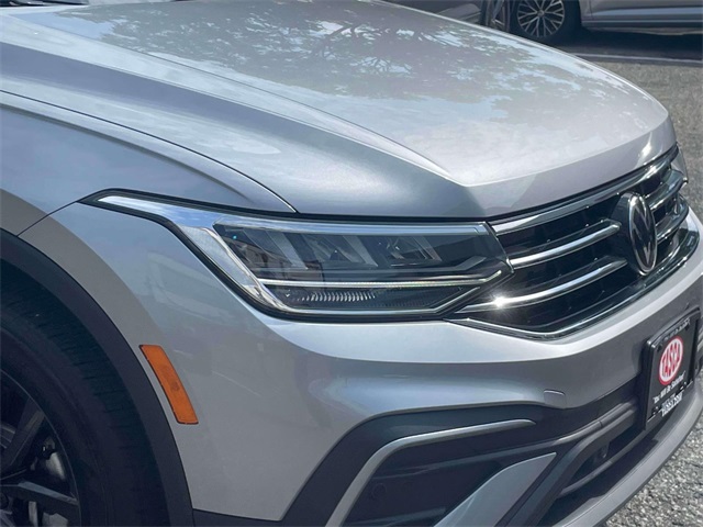2024 Volkswagen Tiguan SE Wolfsburg Edition photo 8