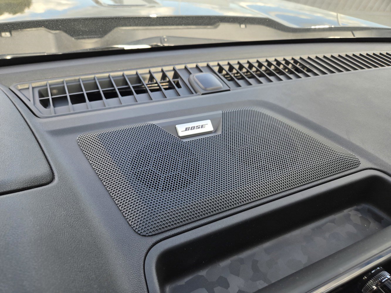 2026 Gmc Canyon Denali photo 5