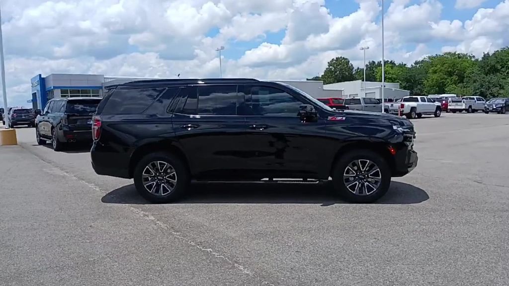 2023 Chevrolet Tahoe Z71 photo 8