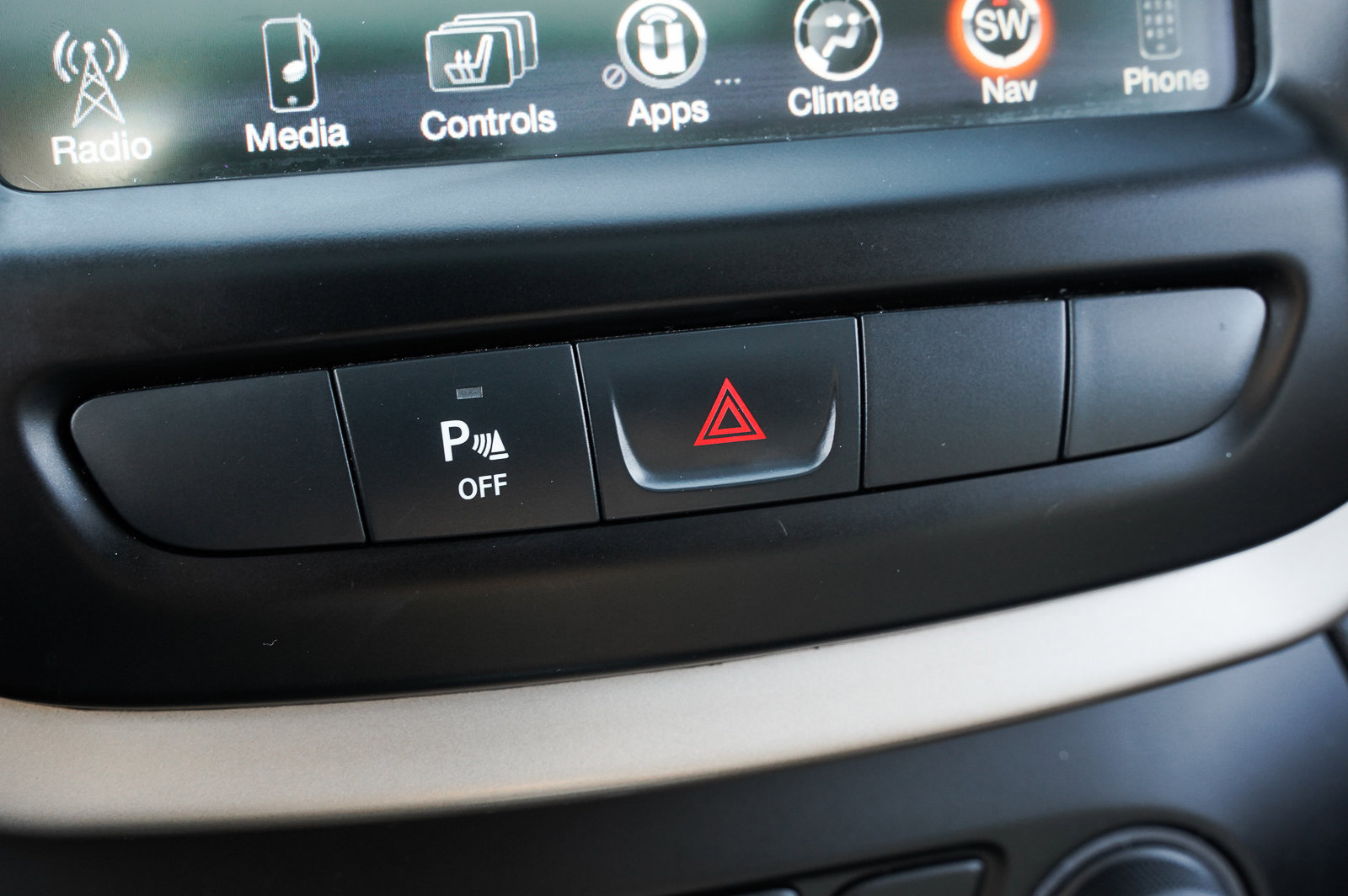 2015 Jeep Cherokee Limited photo 12