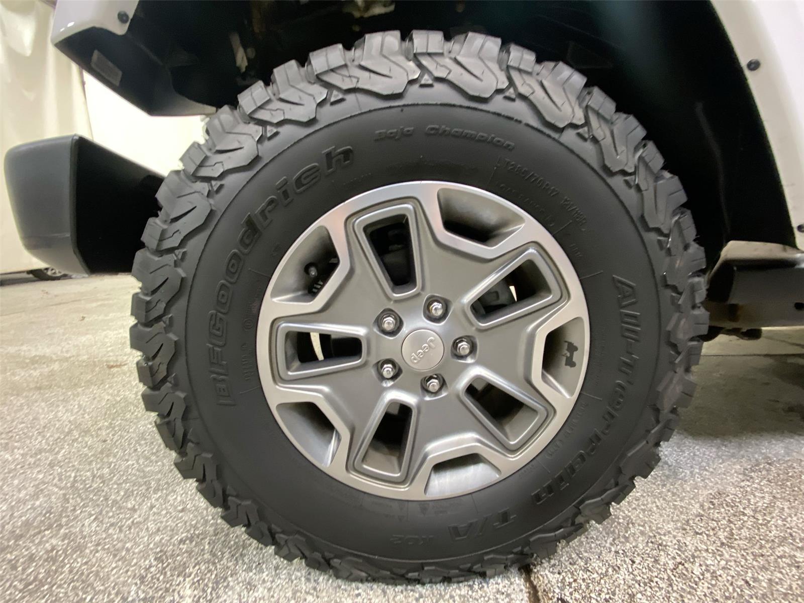 2016 Jeep Wrangler Rubicon photo 10