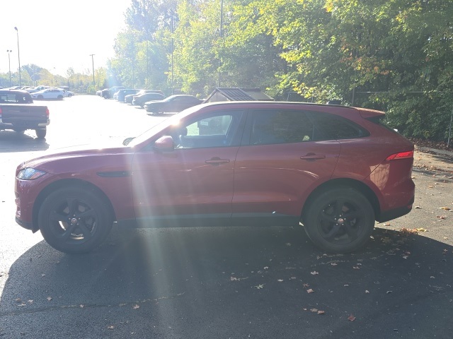 2020 Jaguar F-PACE Premium photo 4