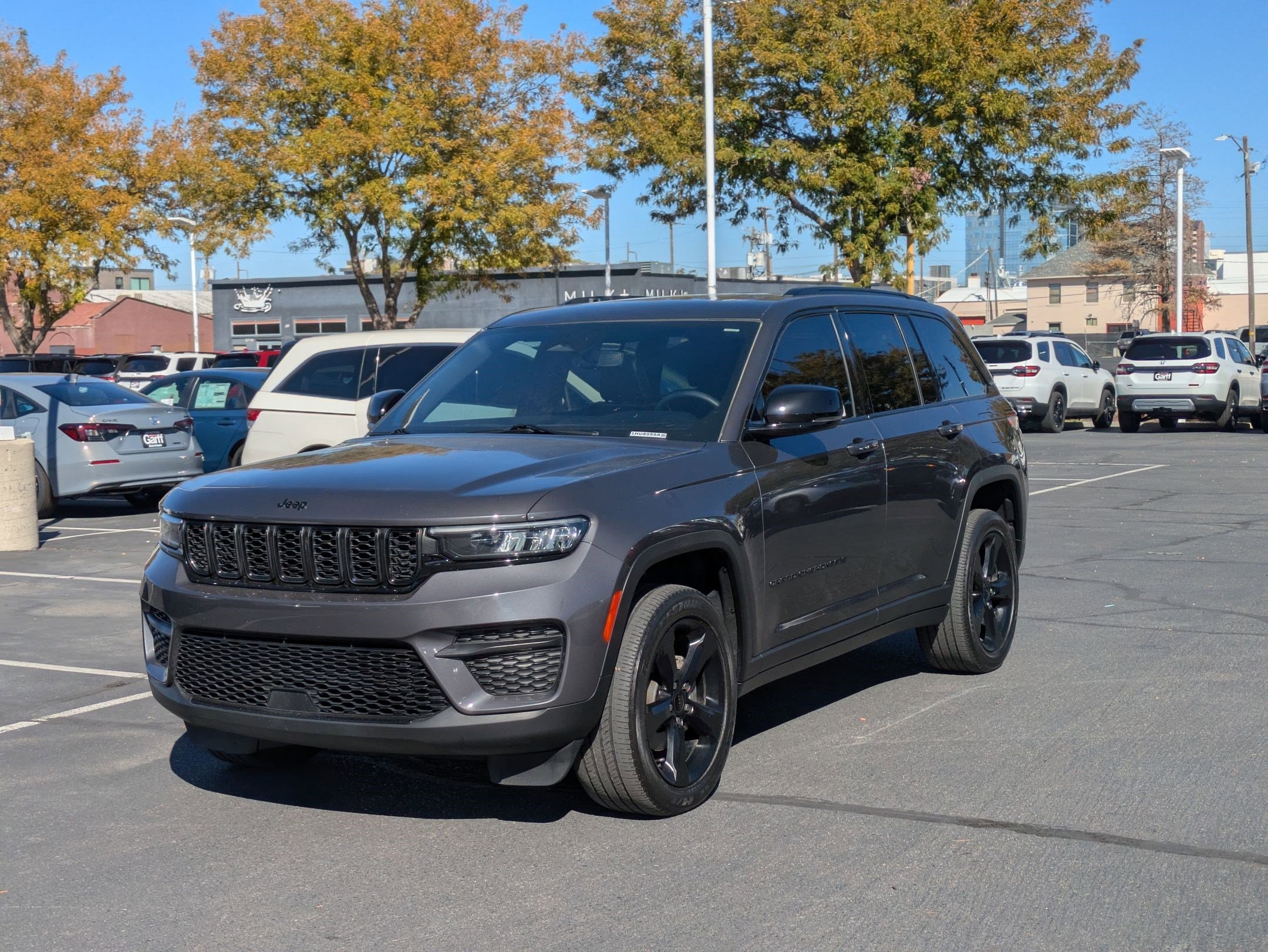 2023 Jeep Grand Cherokee Altitude photo 4
