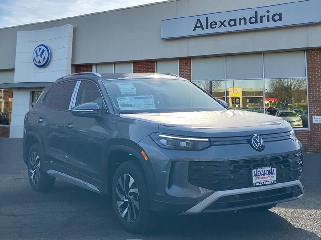 2026 Volkswagen Tiguan S's photo