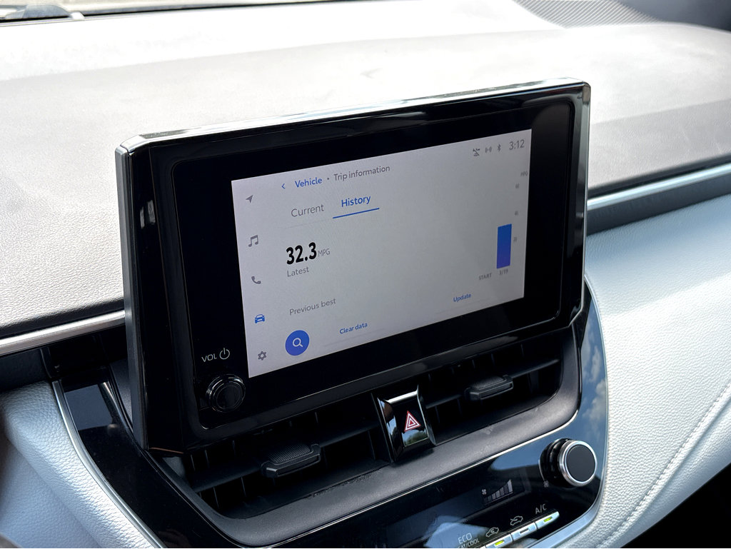 2023 Toyota Corolla SE photo 7