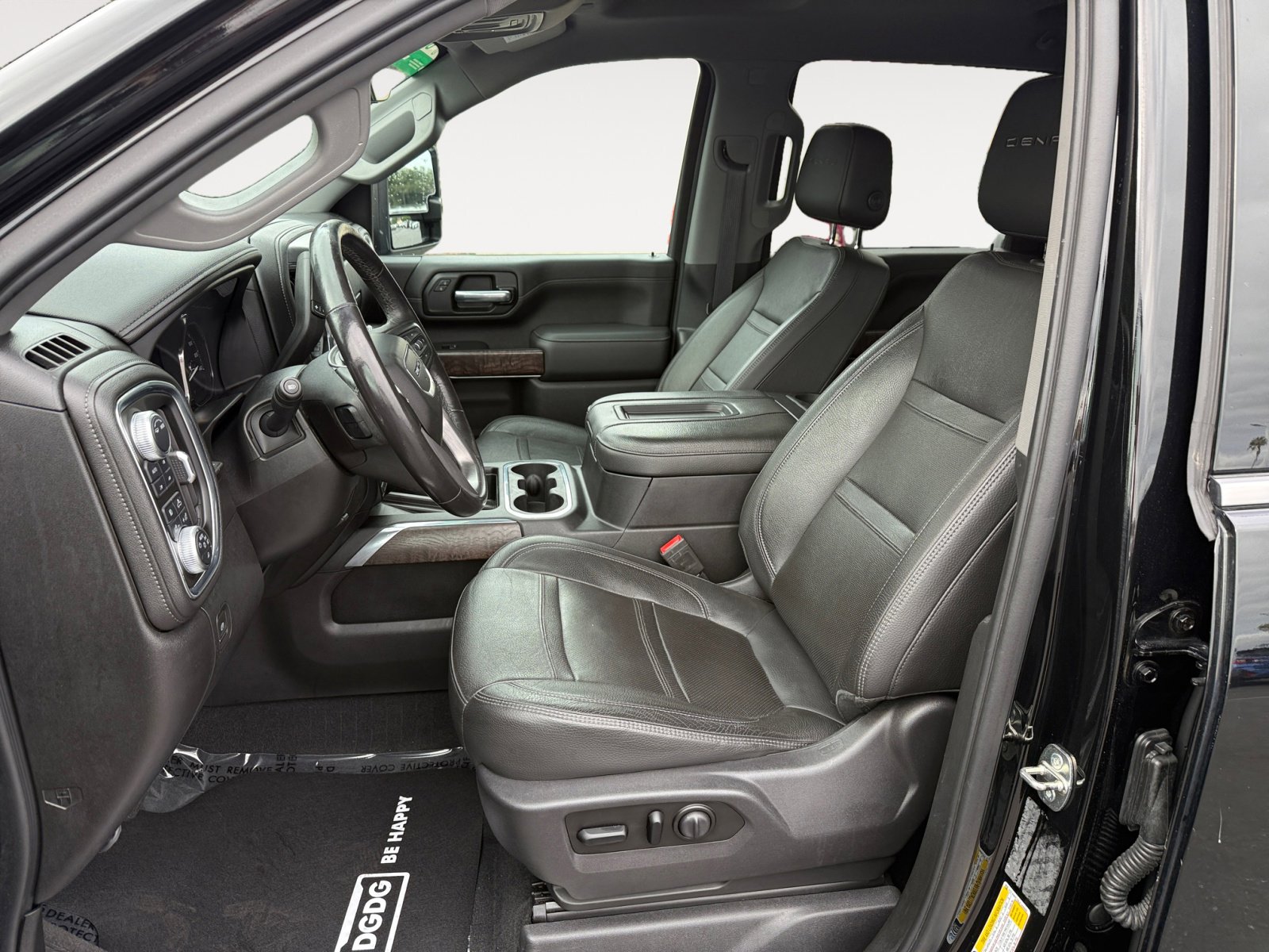 2020 Gmc Sierra 2500 HD Denali photo 10