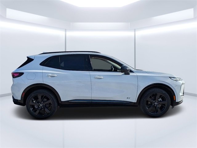 2025 Buick Envision Sport Touring photo 2