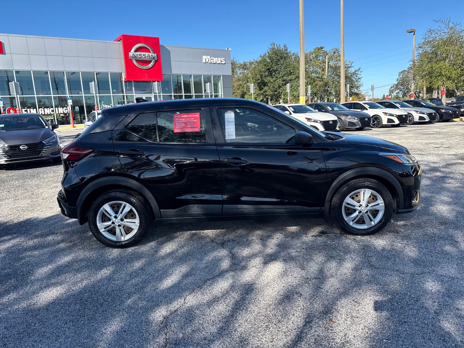 2021 Nissan Kicks S photo 2