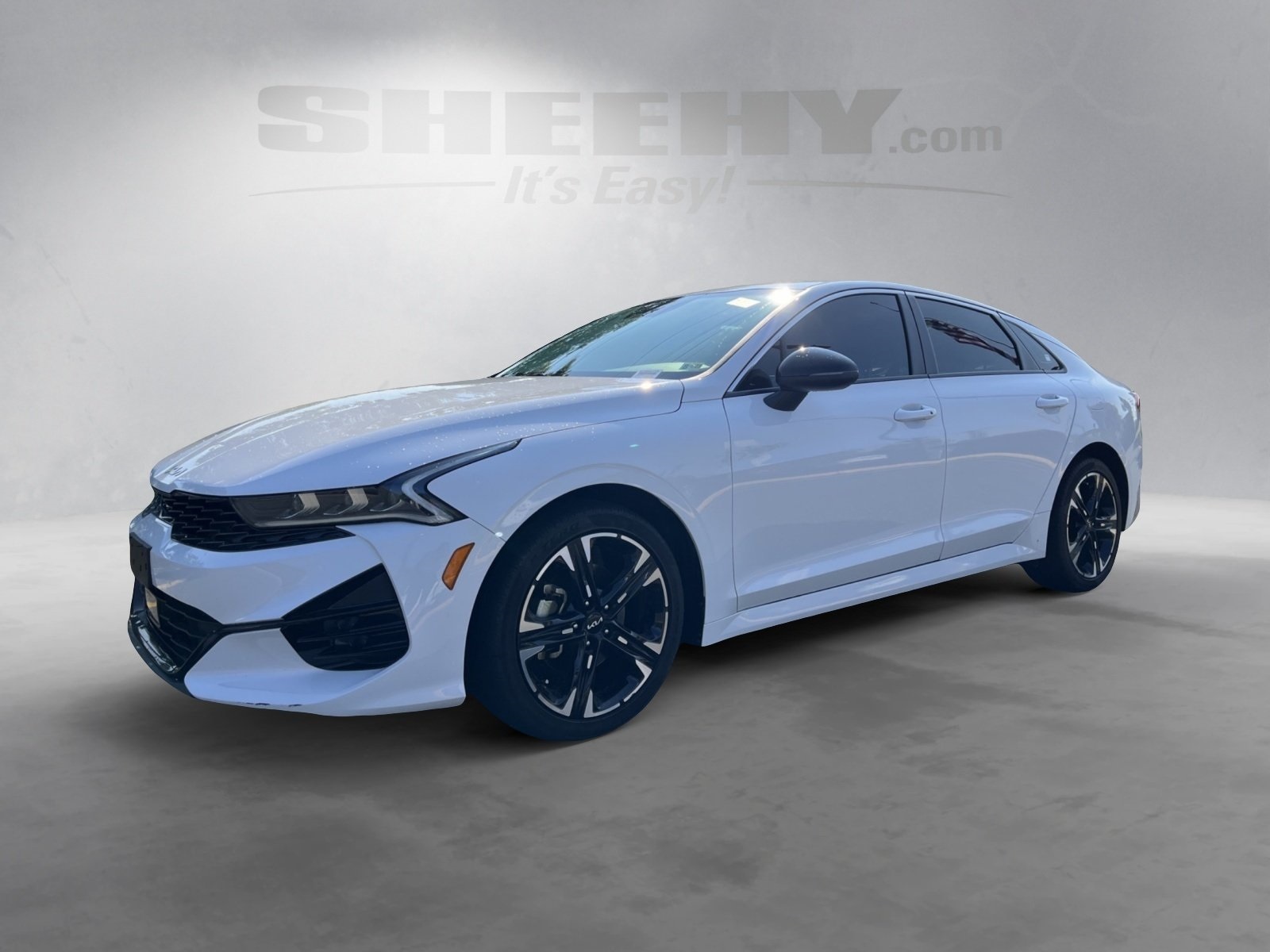 2023 Kia K5 GT-Line photo 4
