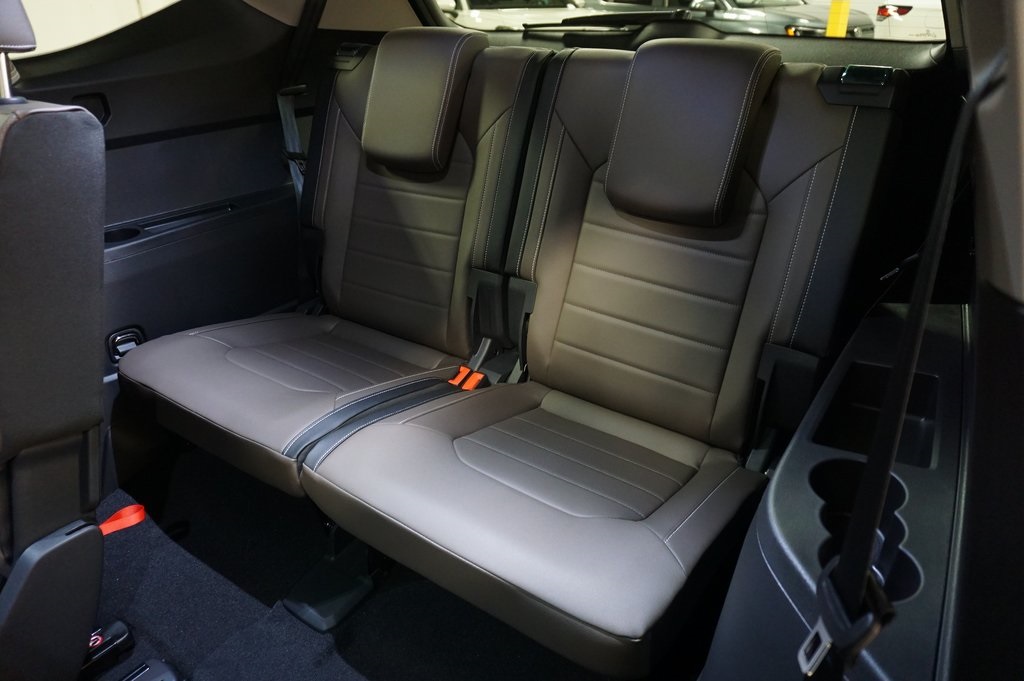 2026 Volkswagen Atlas SEL photo 10