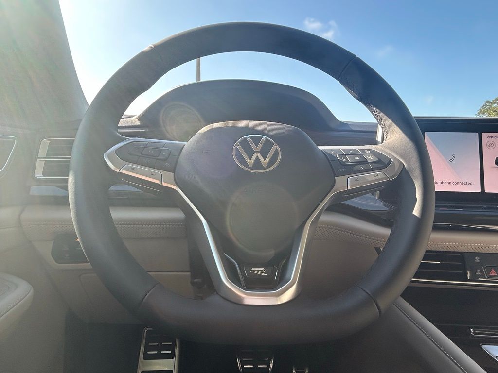 2026 Volkswagen Atlas SEL Premium R-Line photo 14