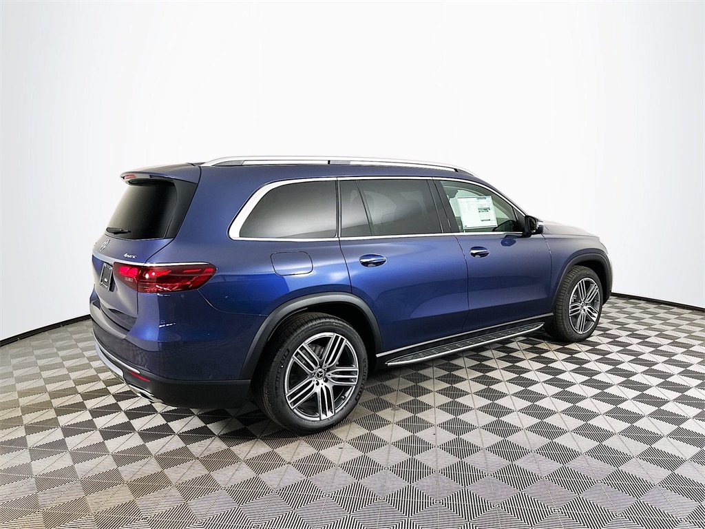 2026 Mercedes Benz GLS 450 4MATIC photo 6