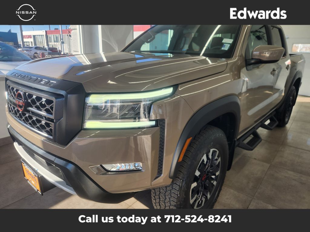2024 Nissan Frontier PRO-4X photo 4