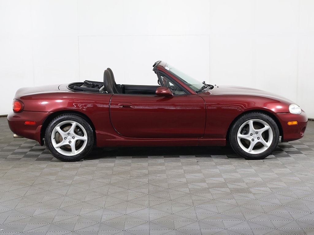 2003 Mazda MX-5 Miata Miata Base photo 13