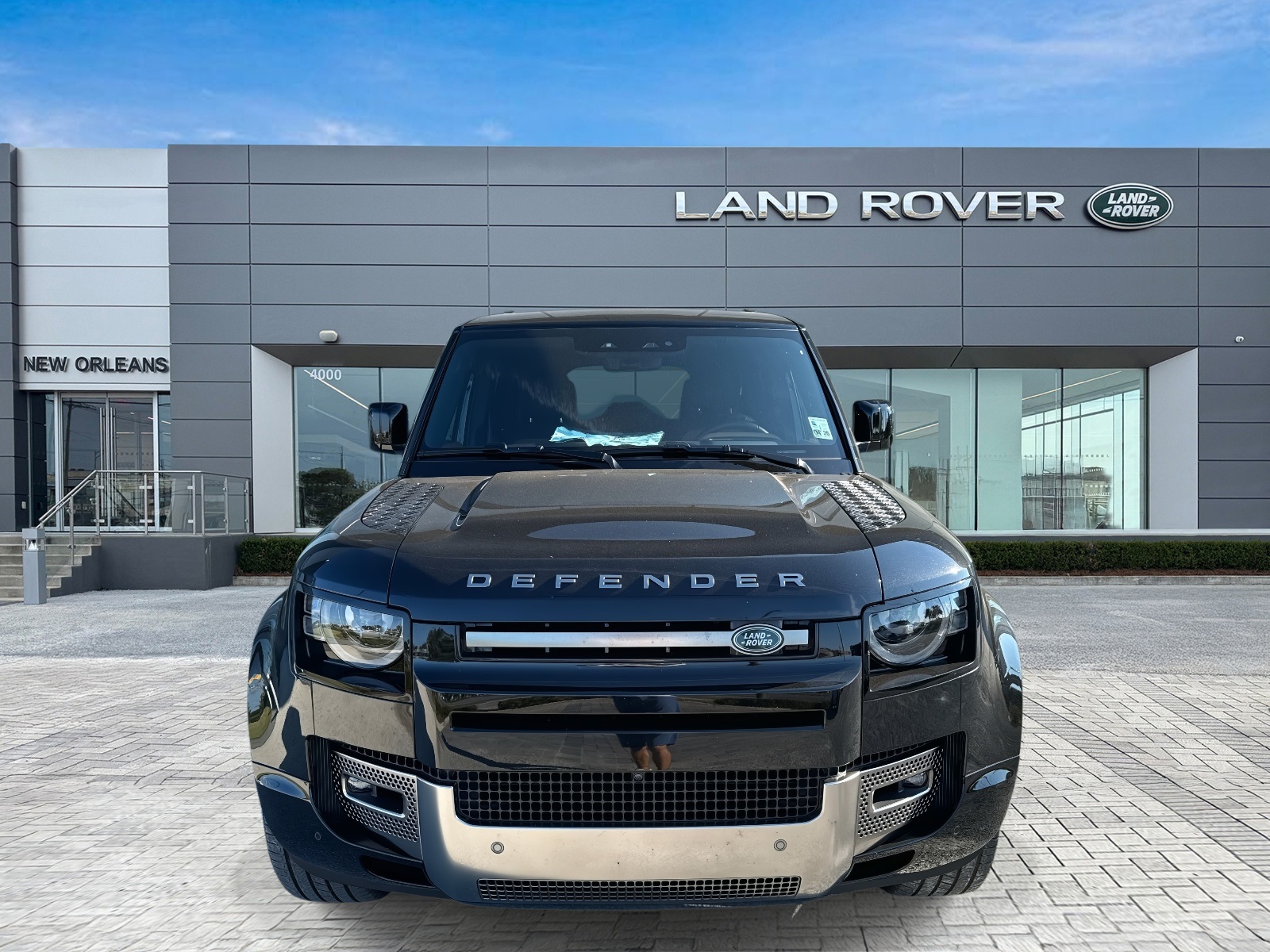 2024 Land Rover Defender 130 X photo 2