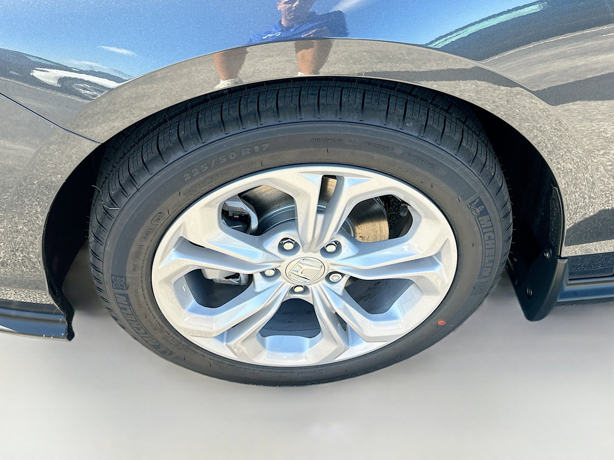 2025 Honda Accord LX photo 24