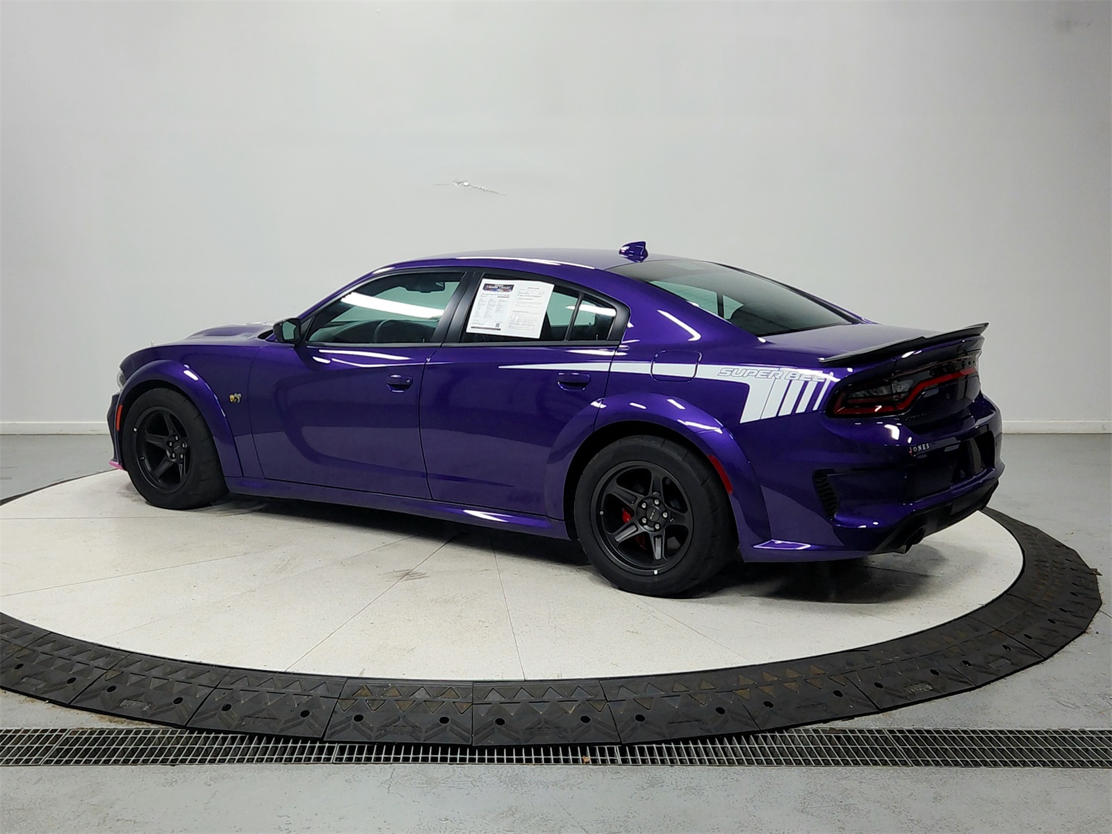 2023 Dodge Charger R/T Scat Pack Widebody photo 5
