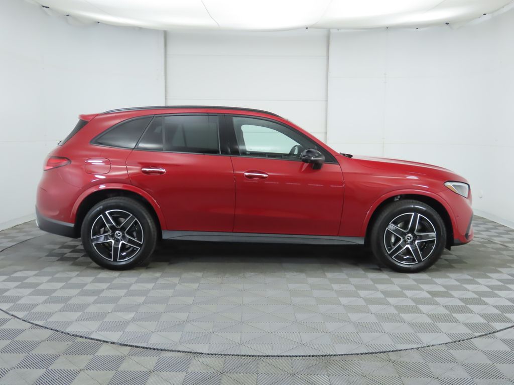 2026 Mercedes Benz GLC 300 4MATIC photo 4