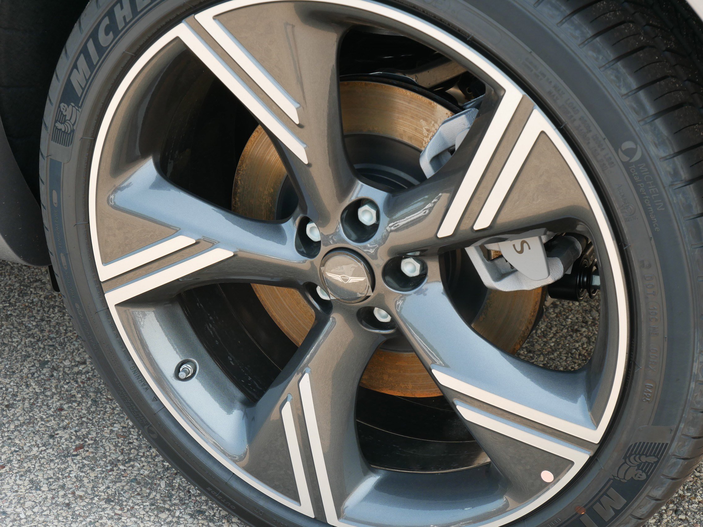 2025 Genesis GV80 Prestige AWD photo 3