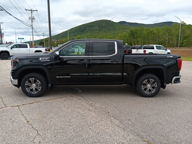 2026 Gmc Sierra 1500 SLE photo 3