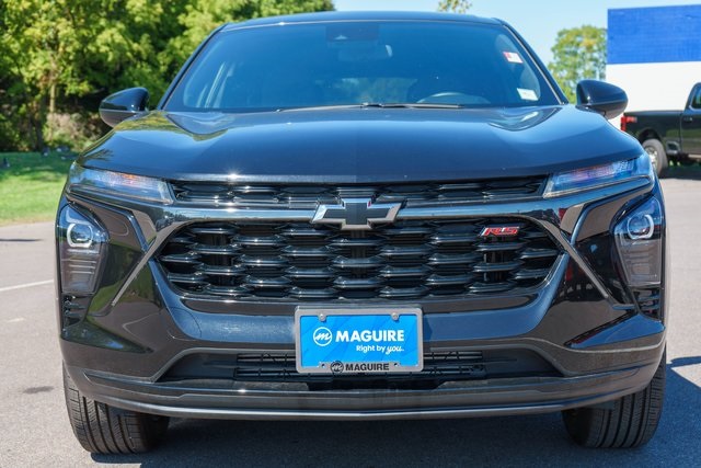 2025 Chevrolet Trax photo 3