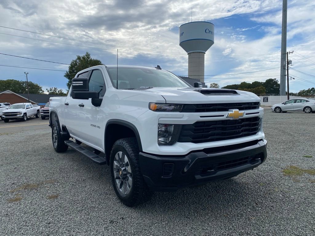 2026 Chevrolet Silverado 2500HD Custom's photo